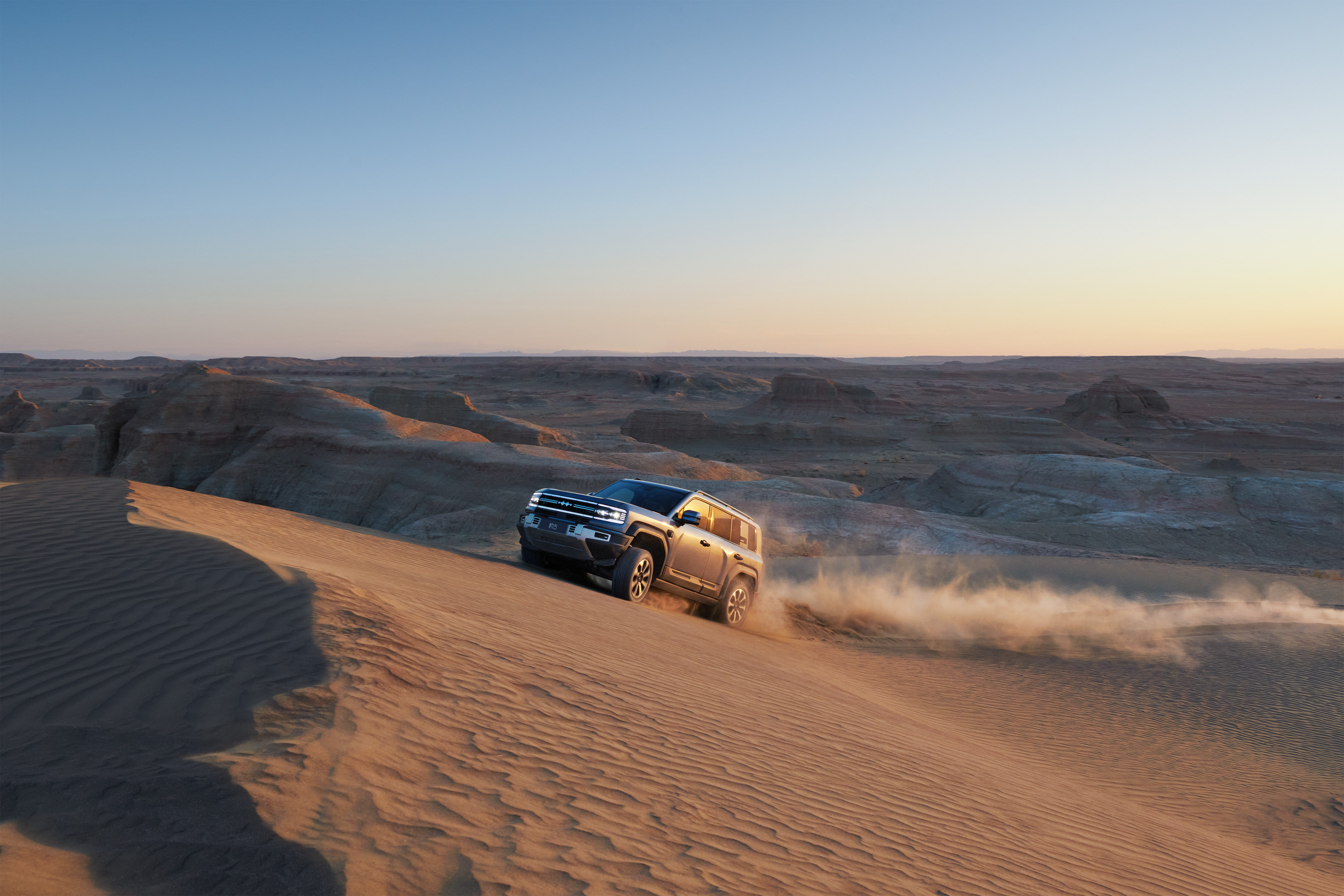 Super hybrid off-road SUV-BAO 5